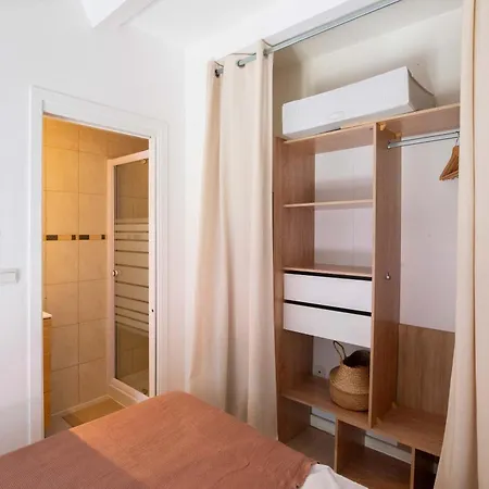 Duplex Climatise Avec Mezzanine - Carre D'or Apartment *